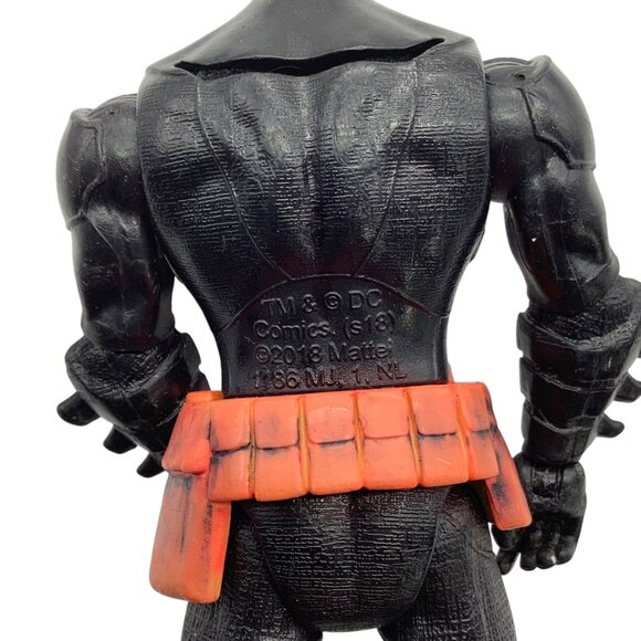 Batman Action Figure Mattel 2018 6" Collectible DC Comics Black & Red - Picture 5 of 8